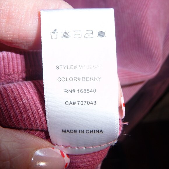 MOCO - Exclusive The Best Basic Mineral Washed Reversible Top - Berry - XL (16-1 - Picture 4 of 8